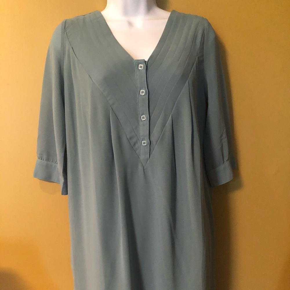 Blue green dress boutique